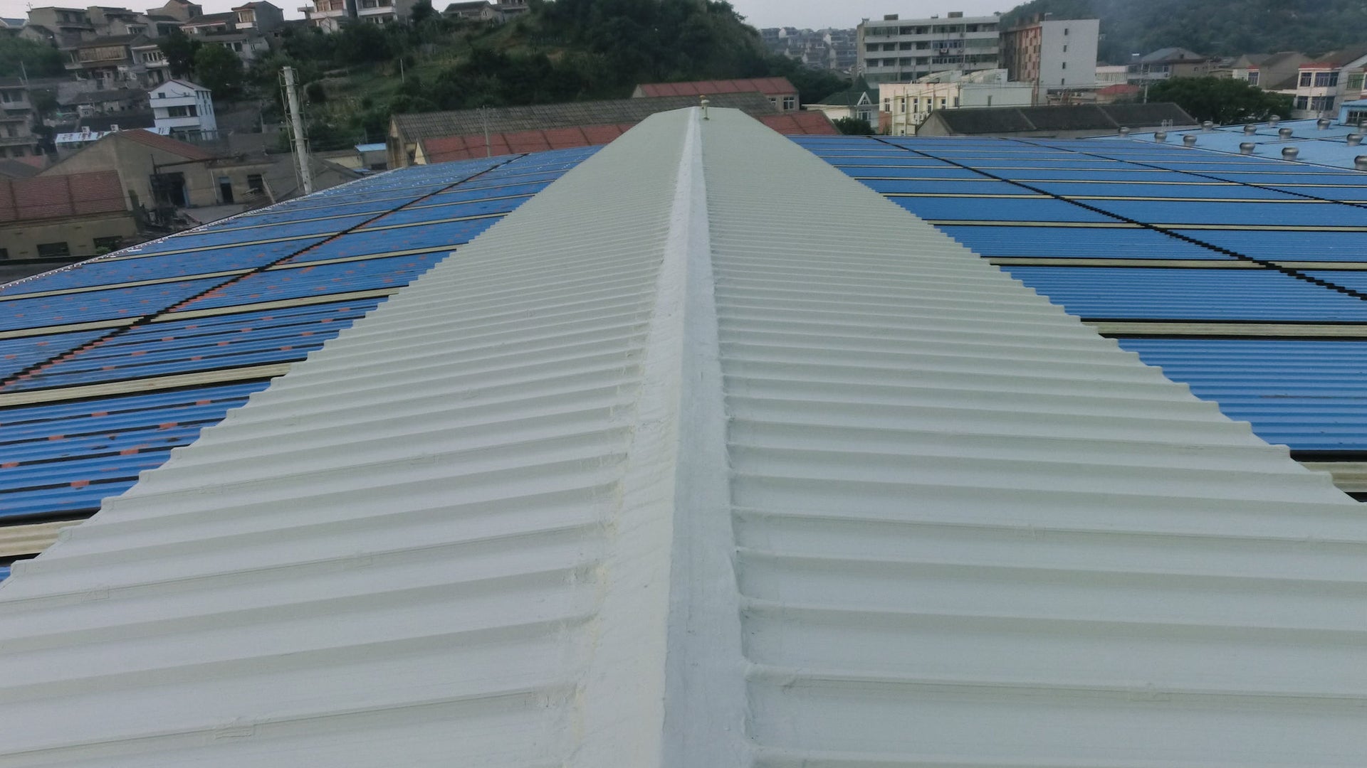 Finished shot of roof and ridge at Geberit Sanitaryware