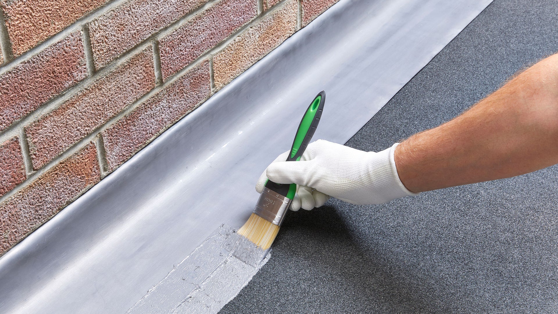 ukd_sika_502_roofing_application_header