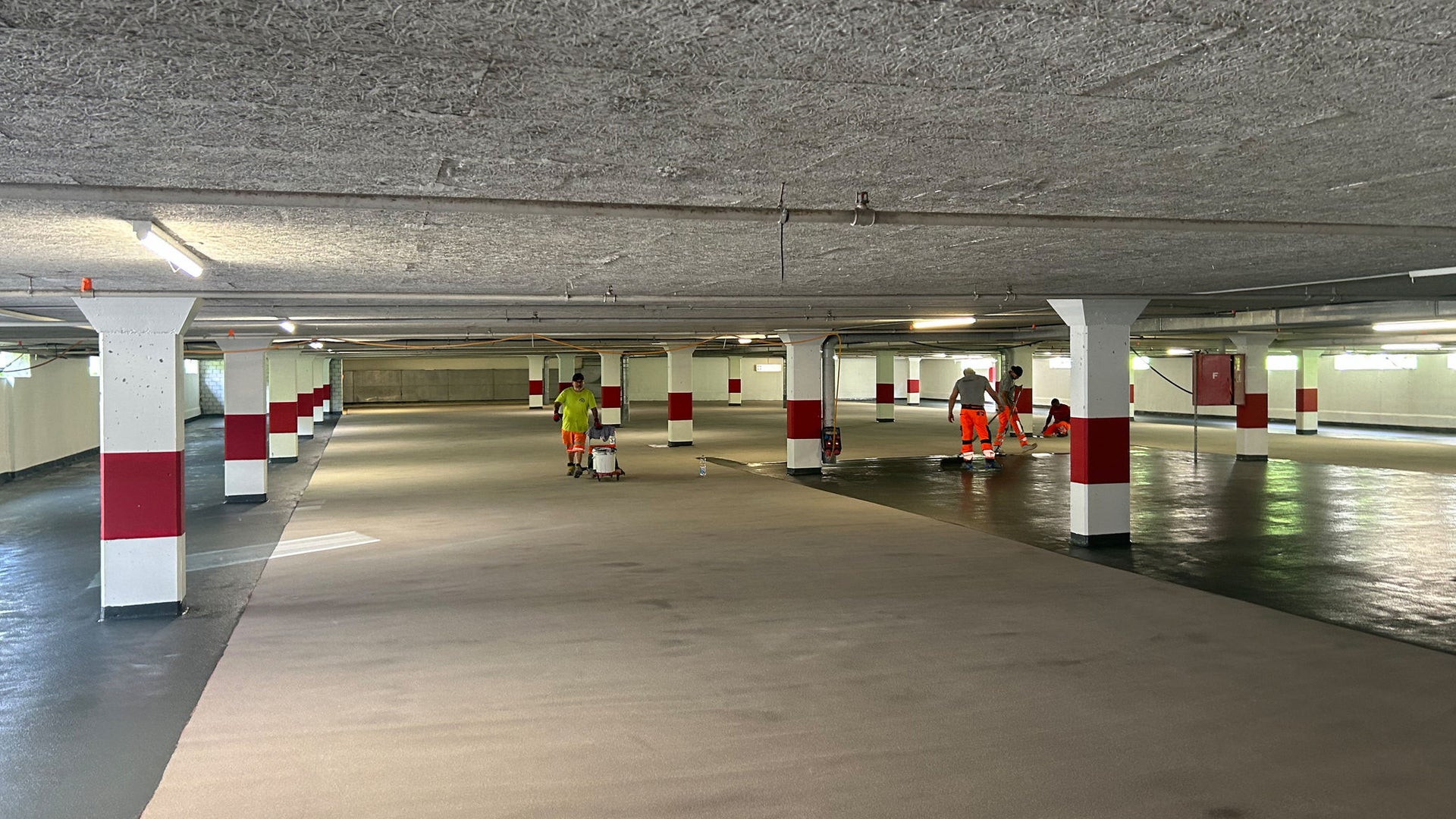 Sanierung Einstellhalle, Eyholz Center