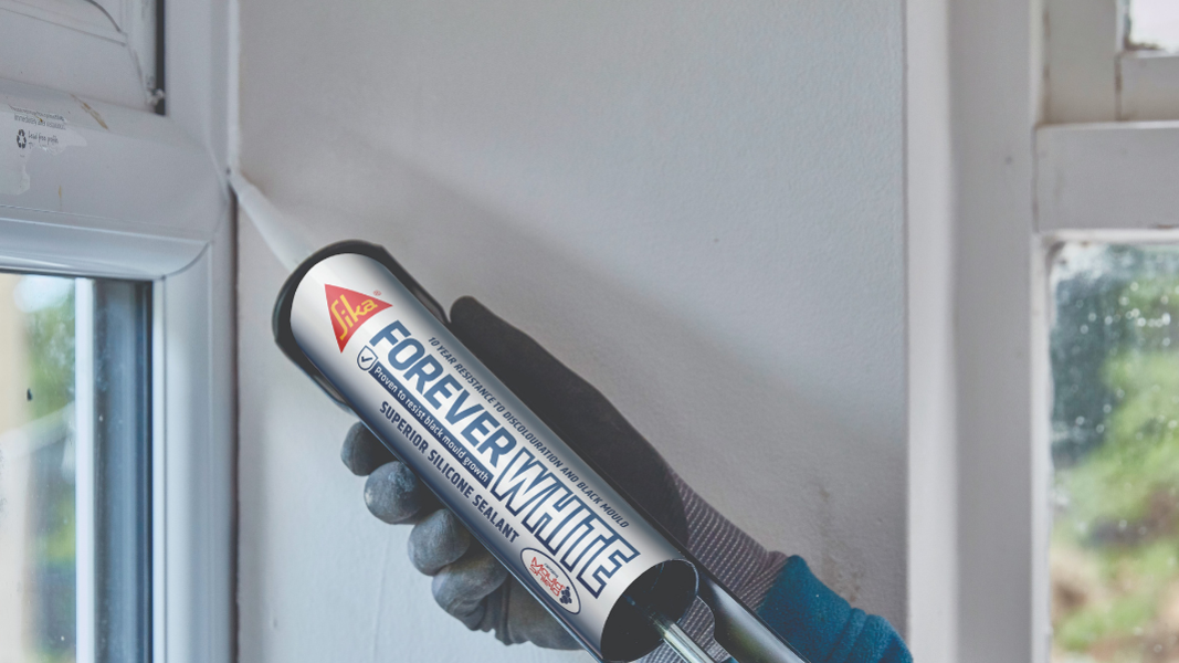 Sealant application near window frame