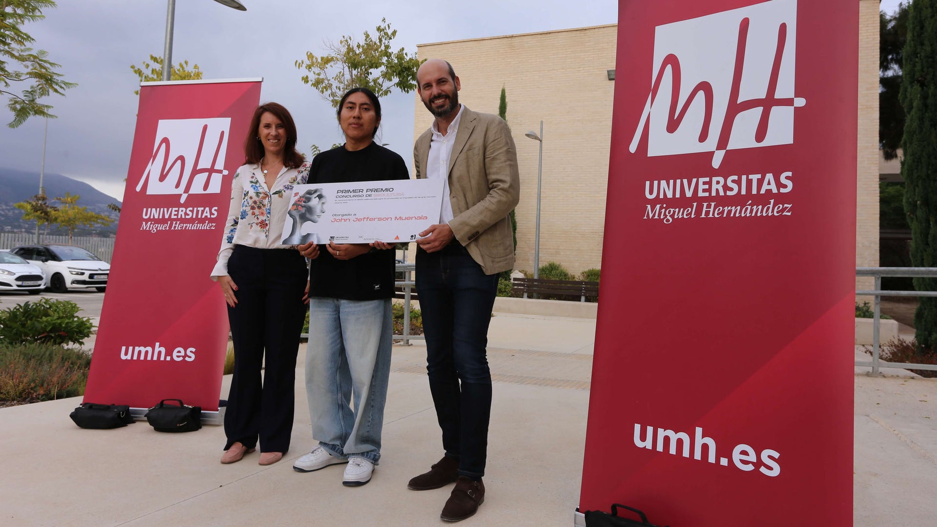 Ganador premio escultura sika