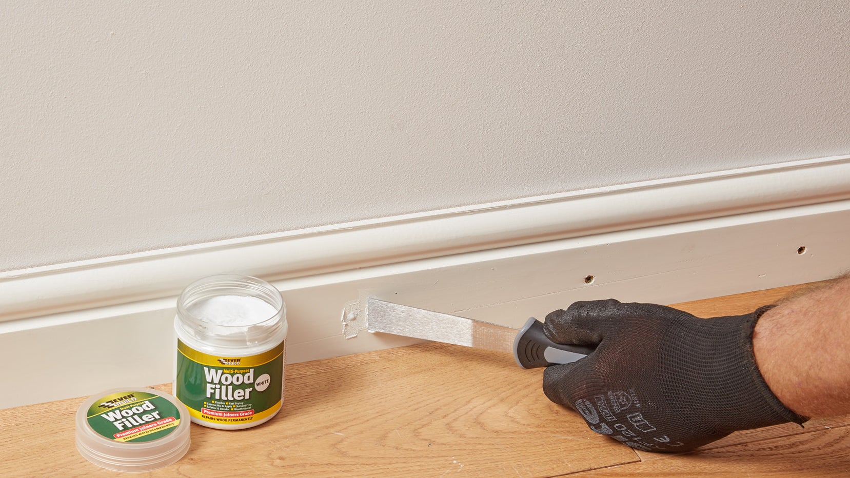 ukd_sika_502_wood_filler_application_header