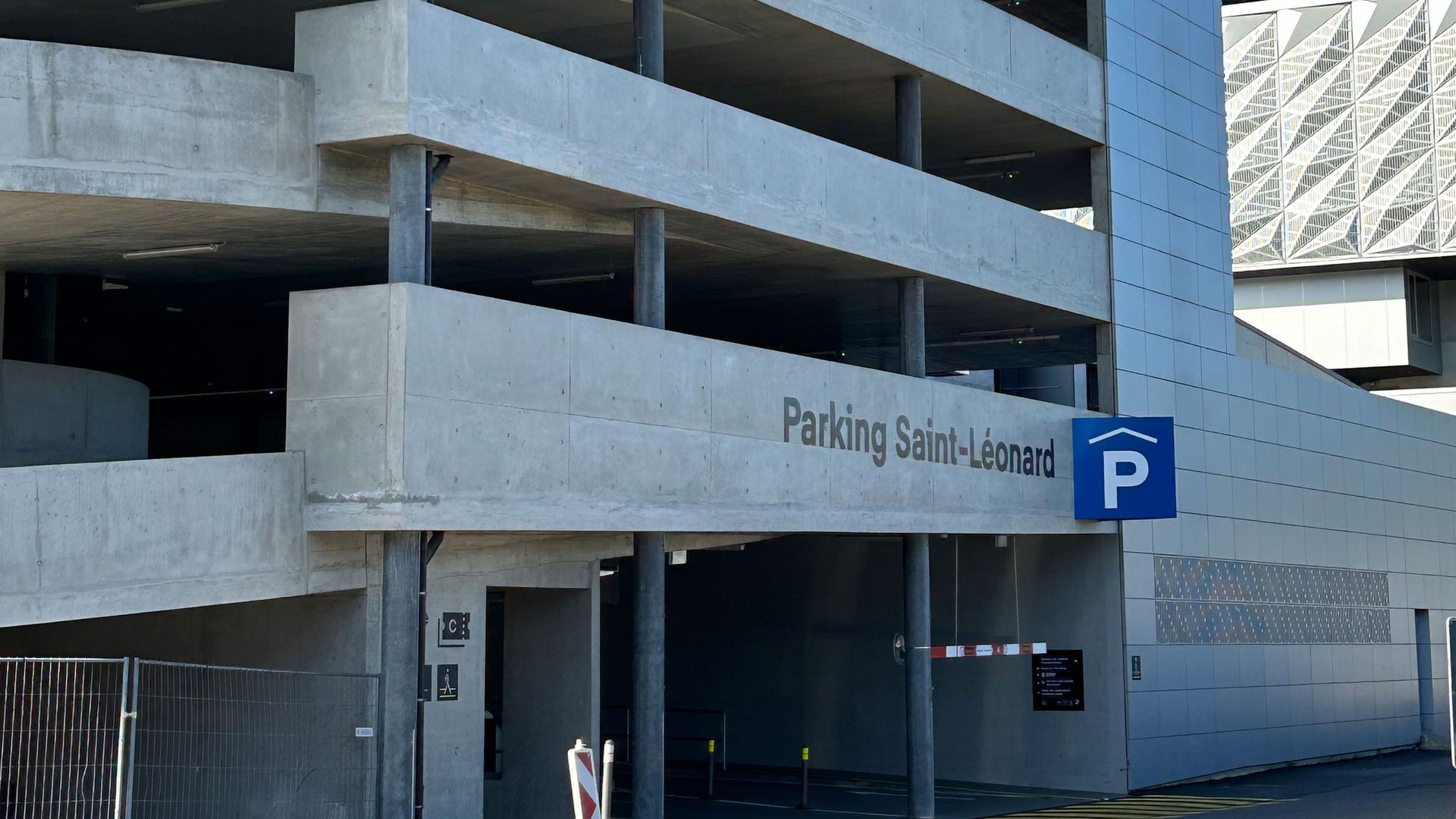 Parking patinoire Fribourg