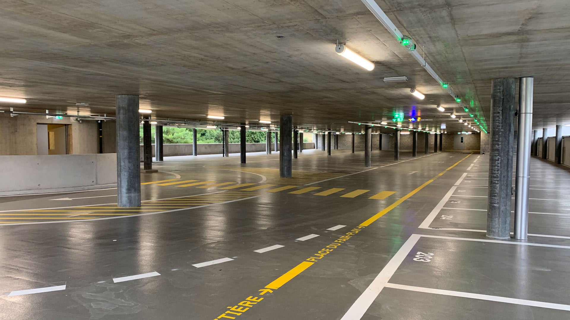 Parking patinoire Fribourg